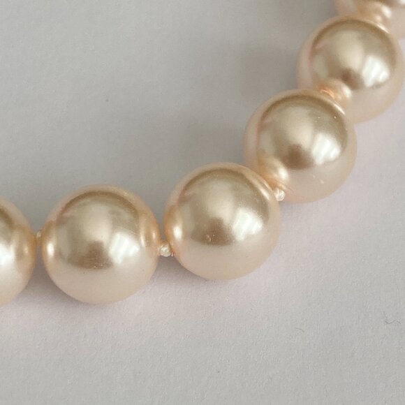 Vintage Cream Glass Pearl Necklace 20" 12mm Hand Knotted Matinee Length GoldTone - Picture 7 of 12